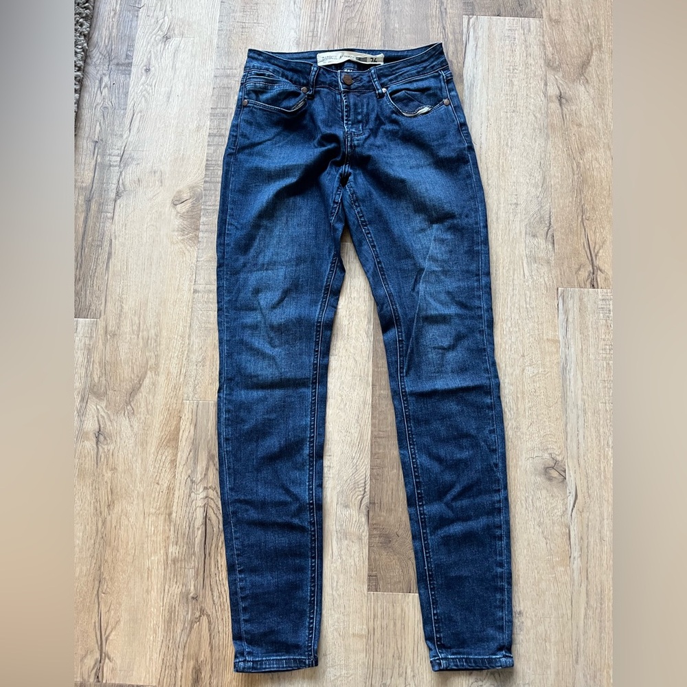 Women’s Athletic Fit Jeans